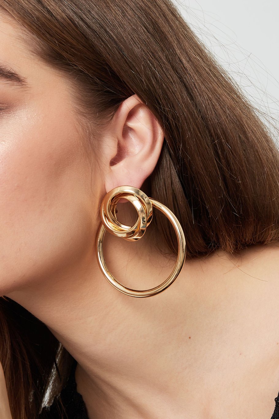 Silver Link Earrings with Knot Design – Trendy 7 cm Earrings – Metal – Everyday & Festive – 28.8 grams – Fashionable Statement Earrings