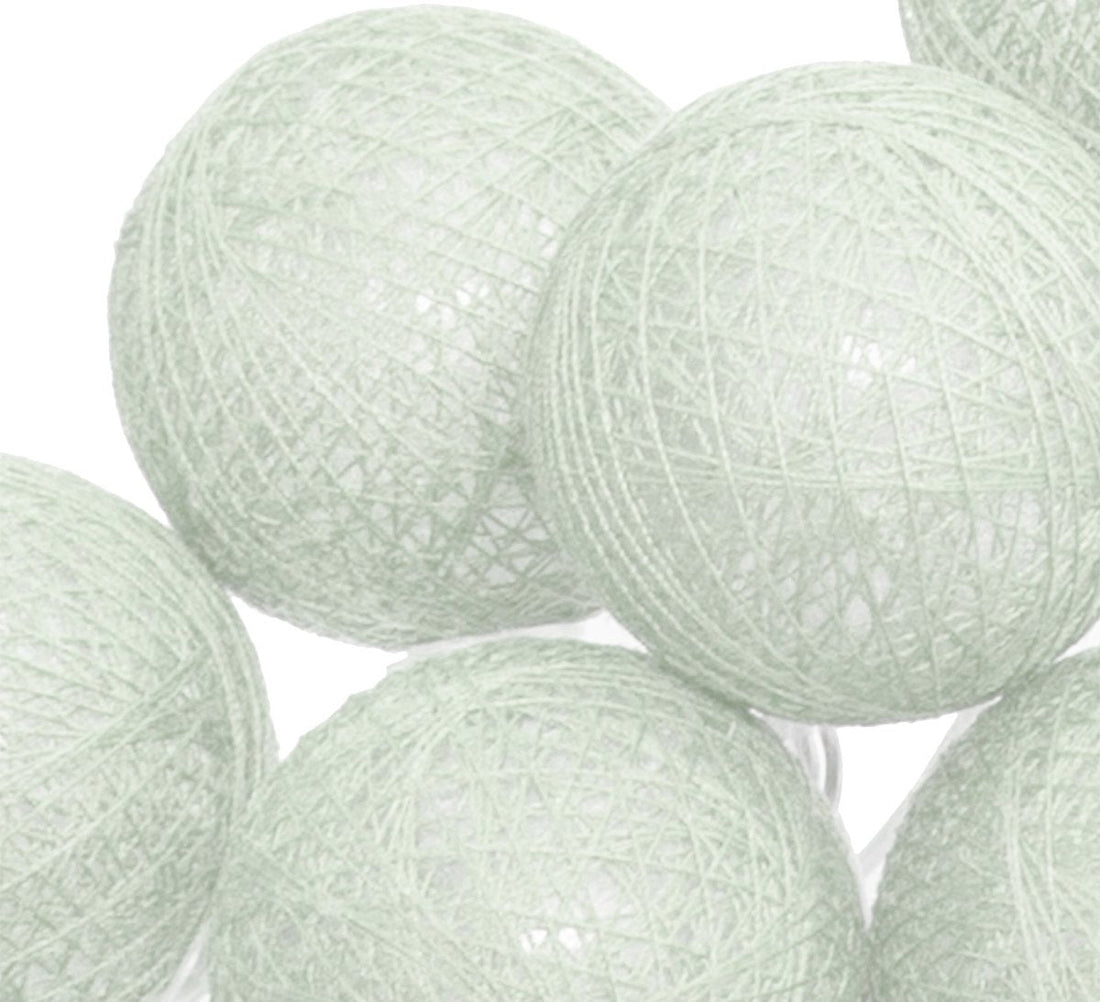 Atmosphera Lichtslinger - 10 verlichte balletjes / bollen - lichtgroen - 165 cm - batterijen