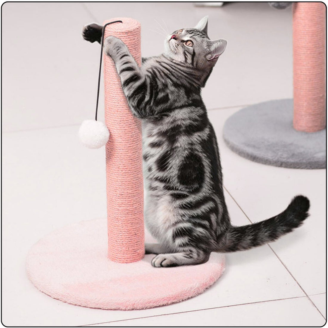 Krabpaal roze, 40 cm – lage krabpaal met sisal en hangend pompon-speeltje – foto 2