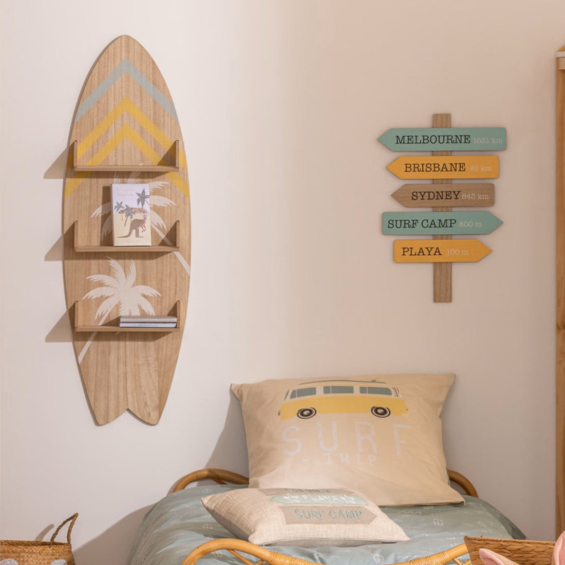 Atmosphera Kids Australia Surfboard Bookshelf - 37x15x112cm - Beige