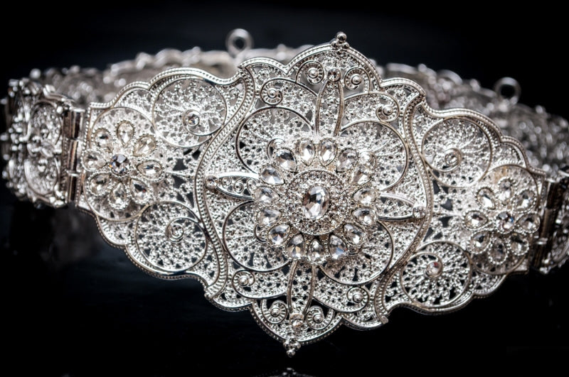 Zilveren riem met kristallen middelgroot