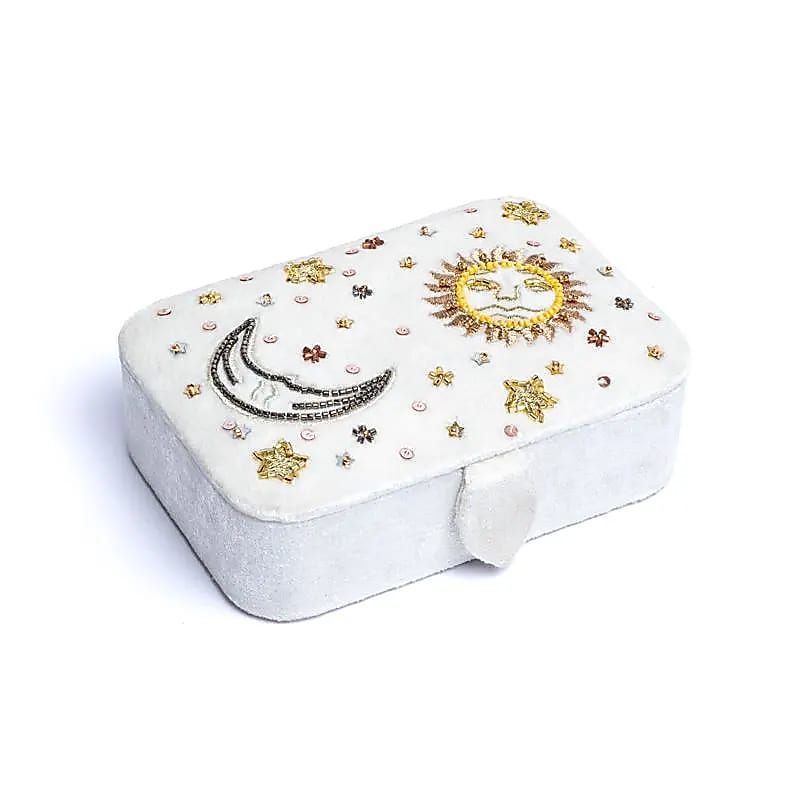 Sieraden / tarotdoos fluweel wit met zon en maan