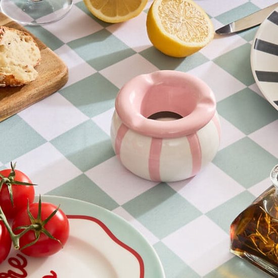 Dela Ashtray - Designer Ceramic Ashtray - Compact Cigarette Ashtray - Modern Table Ashtray - Decorative Indoor Ashtray - approx. Ø9 x 6 cm - Pink