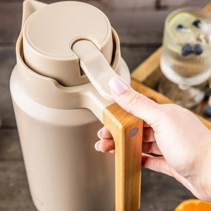 Thermoskan - Vacuüm Thermosfles - Isolerende Koffiekan met Houten Handvat - BPA-vrij - 2 Liter - RVS 304 - Beige