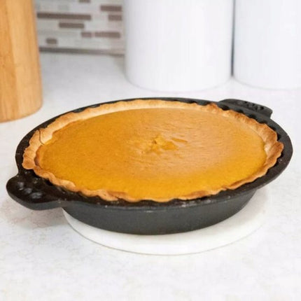 Hage - Taartvorm - Bakvorm - Gietijzeren Taartvorm - Met Handvatten - Stevig & Duurzaam - Voor Taart, Quiche, Gebak & Brood - Oven & Grill - Ø26 cm - 1 Liter - Zwart