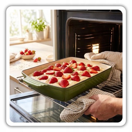 Hage - Baking Dish - Casserole Dish - Cast Iron Casserole Dish - Enamelled Roasting Pan with Handles - Suitable for Induction, Oven & All Heat Sources - 3.5 Litres - 32 x 23.5 cm - Olive Green