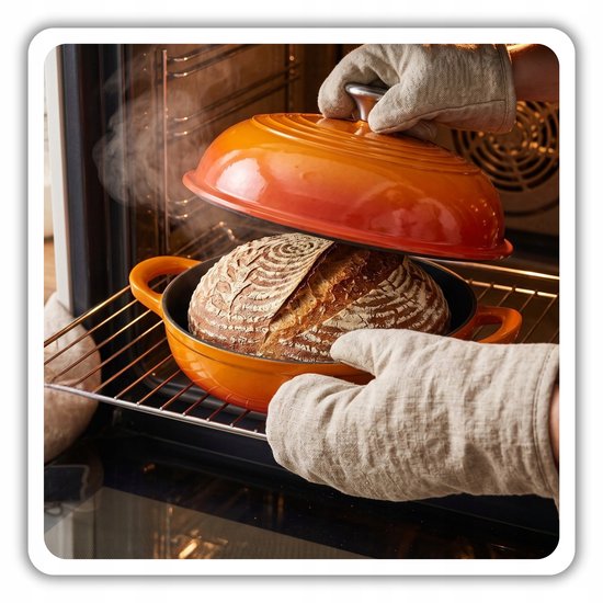 Hage – Brotbackform aus Gusseisen – Emaillierter Bräter mit Deckel – Zum Brotbacken, für Gratins & Schmorgerichte – Geeignet für Gas, Induktion, Keramik & Backofen – Gleichmäßige Wärmeverteilung – 2 Liter – Ø 26 x 16,5 cm – Orange