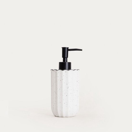 Homla - Scallop Zeepdispenser Keramiek - Badkamer Zeep Pompje Modern Design - Handzeep Dispenser Keuken & Badkamer - Compact Zeepfles Luxe Stoneware - 0,34 L - 7,5 x 17,8 cm - Wit