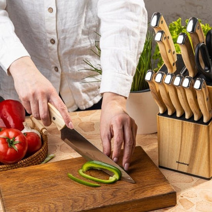 Klausberg - Messenset - 13-Delige - Keukenmessenset - 6 Steakmessen - RVS Keukenmessen - Inclusief Keukenschaar - Keukenaccessoires met Messenblok en Slijper - Houtlook