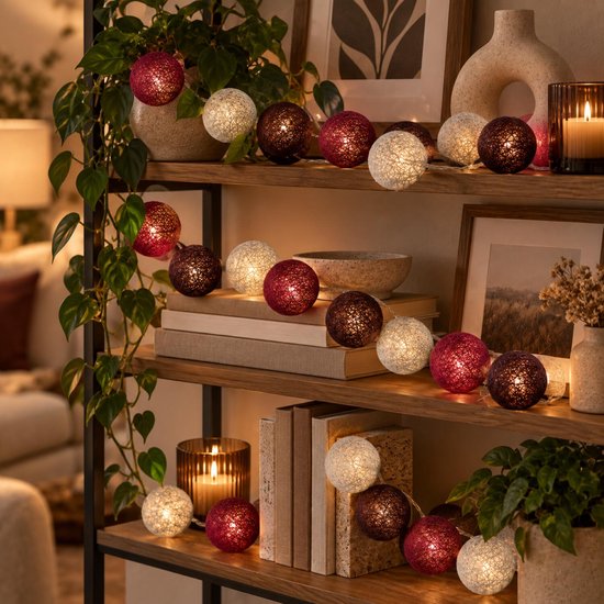 Atmosphera lichtslinger met 20 gekleurde bollen, 435 cm, warm wit led-licht, stekker