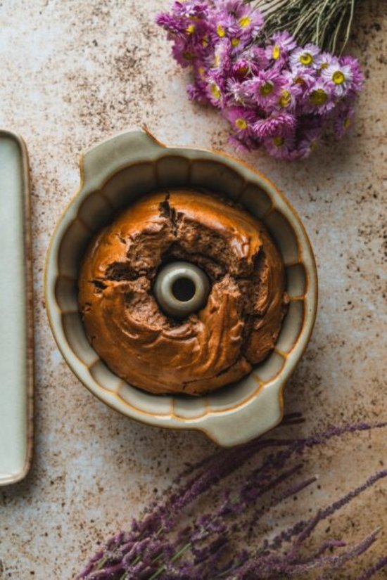MPLCo - Bundt Pan - Baking Mold - Cake Tin with Center Tube - Oven, Microwave & Dishwasher Safe - Ø28 x 8.5 cm - Light Brown