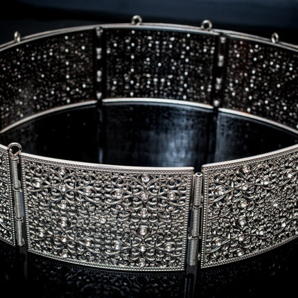 Ceinture droite étroite argentée