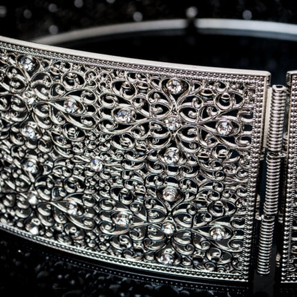 Ceinture droite étroite argentée