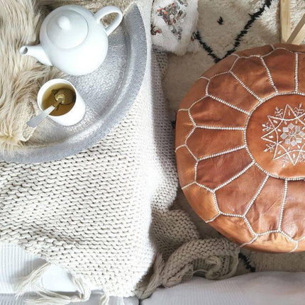 Pouf marocain en cuir brun cognac – fait à la main