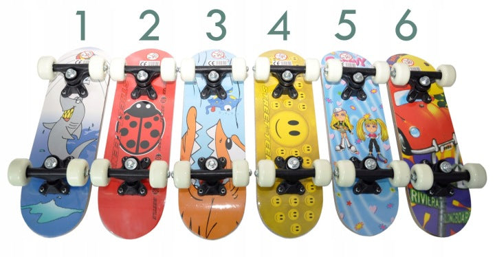 Mini Skateboard for Kids 43 cm – 9-Ply Children's Skateboard with Non-Slip Deck