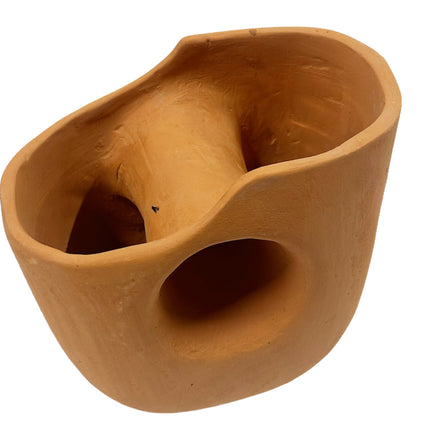 Vase sculptural en terre cuite