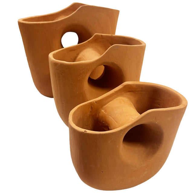 Vase sculptural en terre cuite