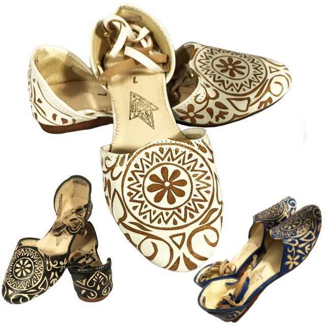 Babouches plates à lacets