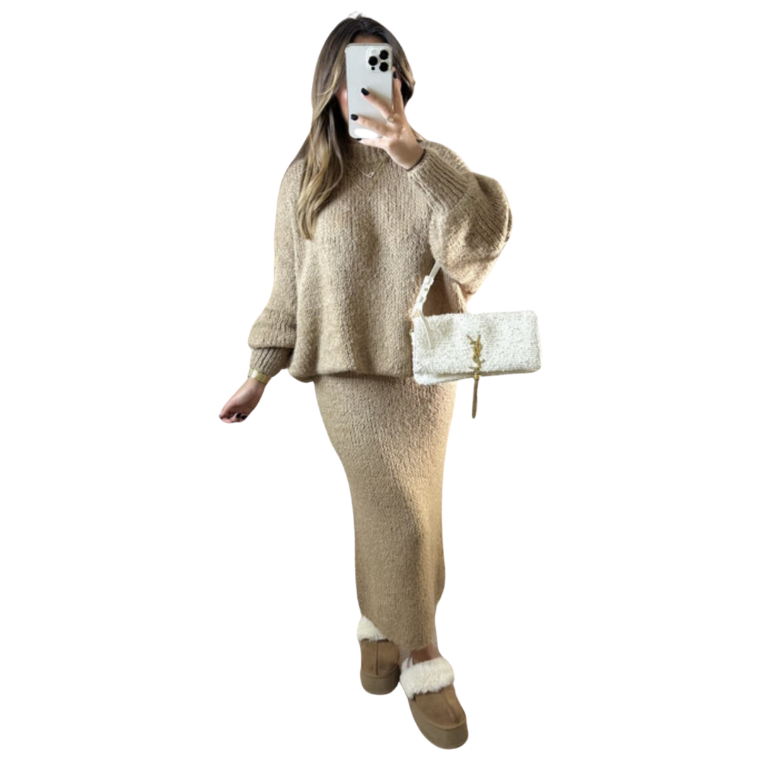 Amaya Twinset – Oversized Pullover & Langer Rock – 100% Wol