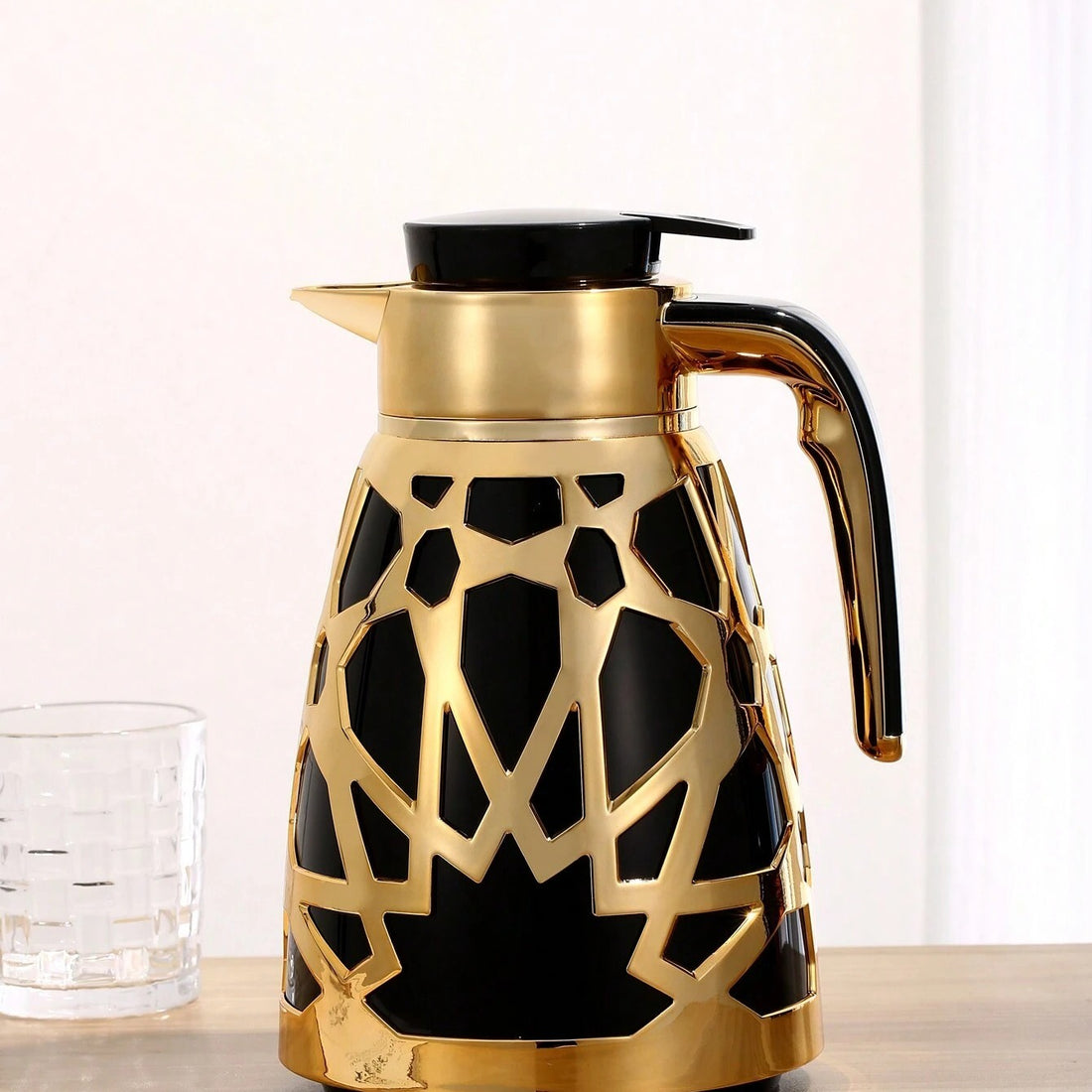 Oosterse thermoskan 1 liter met gouden details – goud-zwart of goud-wit – foto 2
