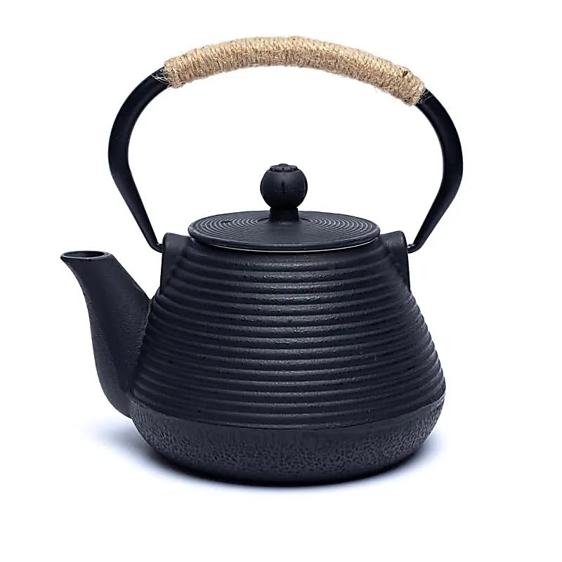 Teekanne aus Gusseisen im japanischen Stil, 1 Liter