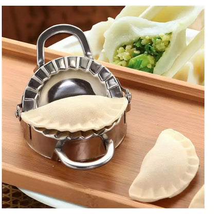 Machine à raviolis - Moule à quenelles - emporte-pièces - coupe-pâtes - 15x10,5x2,5cm