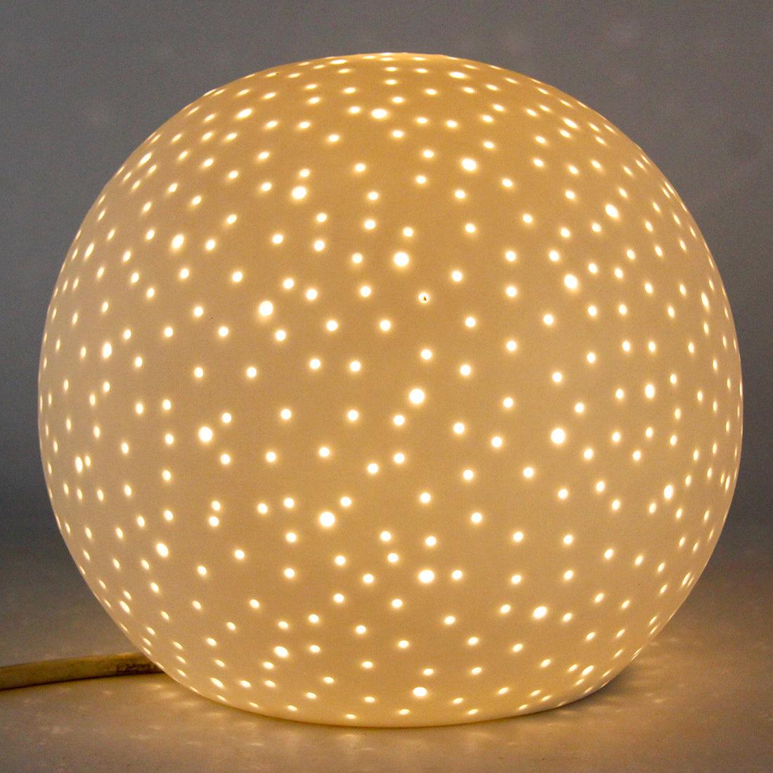 Polka Dot Ball table lamp Ø 15 cm