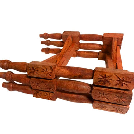 Piètement de table pliante en bois sculpté avec plateau