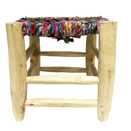 Tabourets marocains en bois multicolores