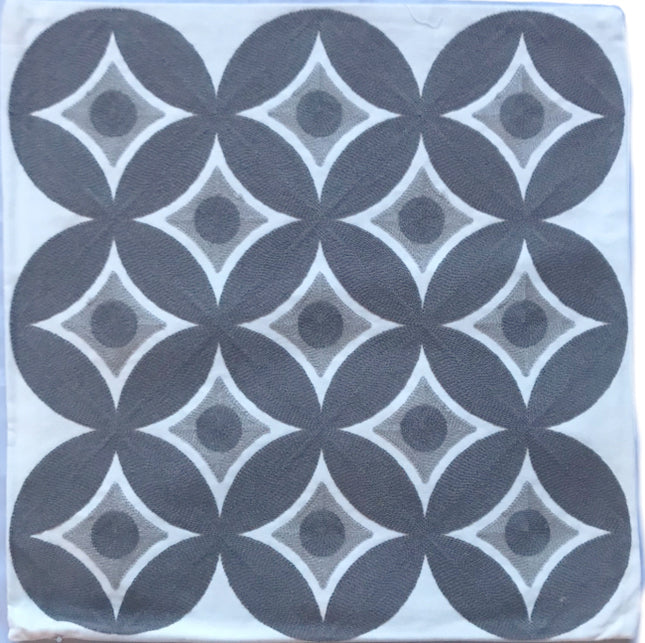 Coussin marocain gris clair