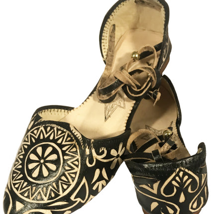 Babouches plates à lacets