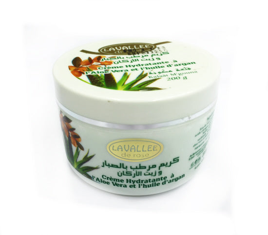 Feuchtigkeitspflege mit Arganöl und Aloe Vera