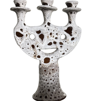 Handgemaakte Marokkaanse Kandelaar met Gezichtsmotief in Wit-Bruin Glazuur