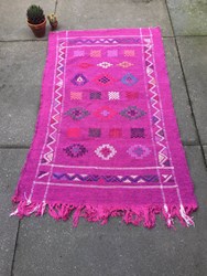 tapis kilim violet