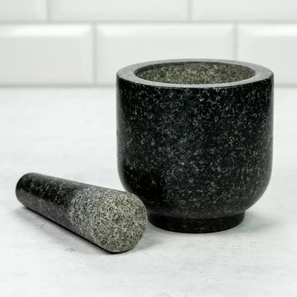 Kinghoff KH1679 - Mortier et Pilon en Granit Naturel - Mortier 12cm - Pilon 15.5cm - Ustensile de Cuisine Durable et Élégant - Fait à la Main
