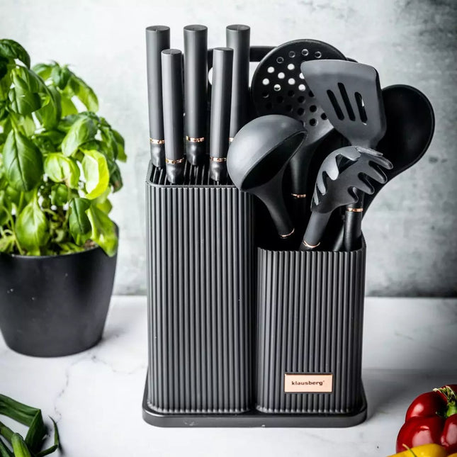 Set de cuisine 12 pièces avec couteaux, outils et planche à découper - Noir - Support de rangement inclus