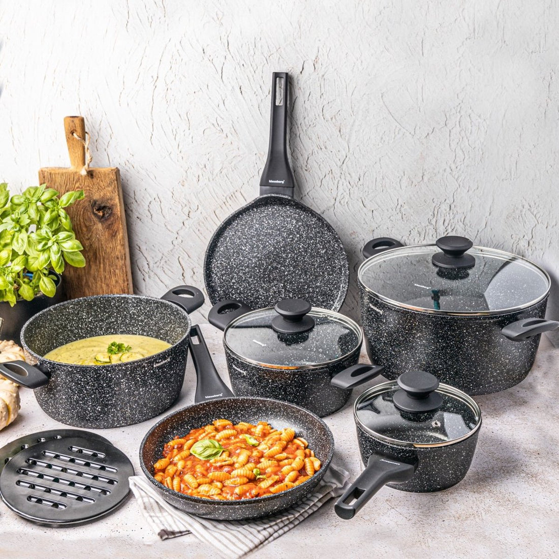 Klausberg 7658 - 12-teiliges Topfset - Kochtöpfe - 16-20-24-24-24-28 cm - schwarz - mit Deckel