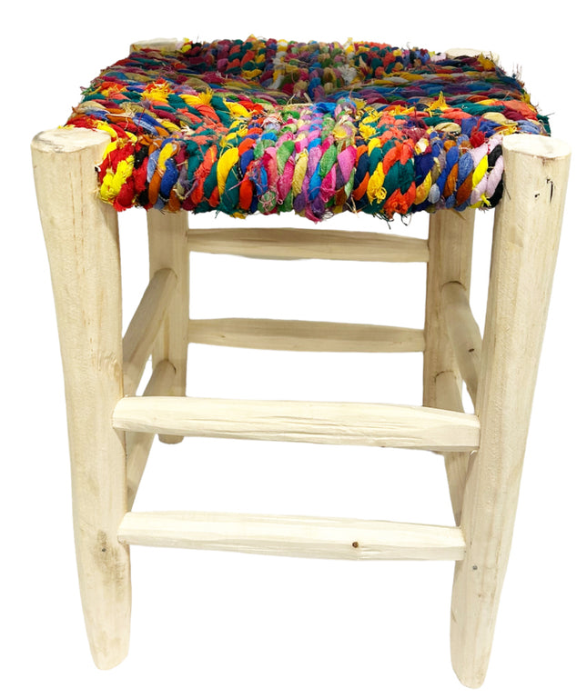 Tabourets marocains en bois multicolores