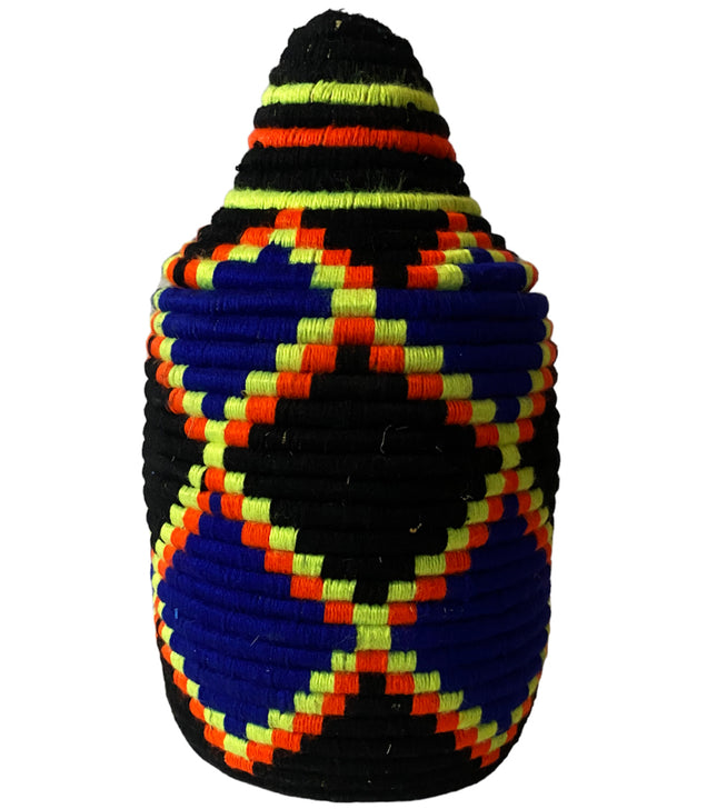 Mélange de paniers berbères marocains colorés
