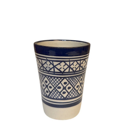 Mug marocain Fès – Poterie artisanale – Bleu/Blanc – Ø7.5 cm x 10 cm