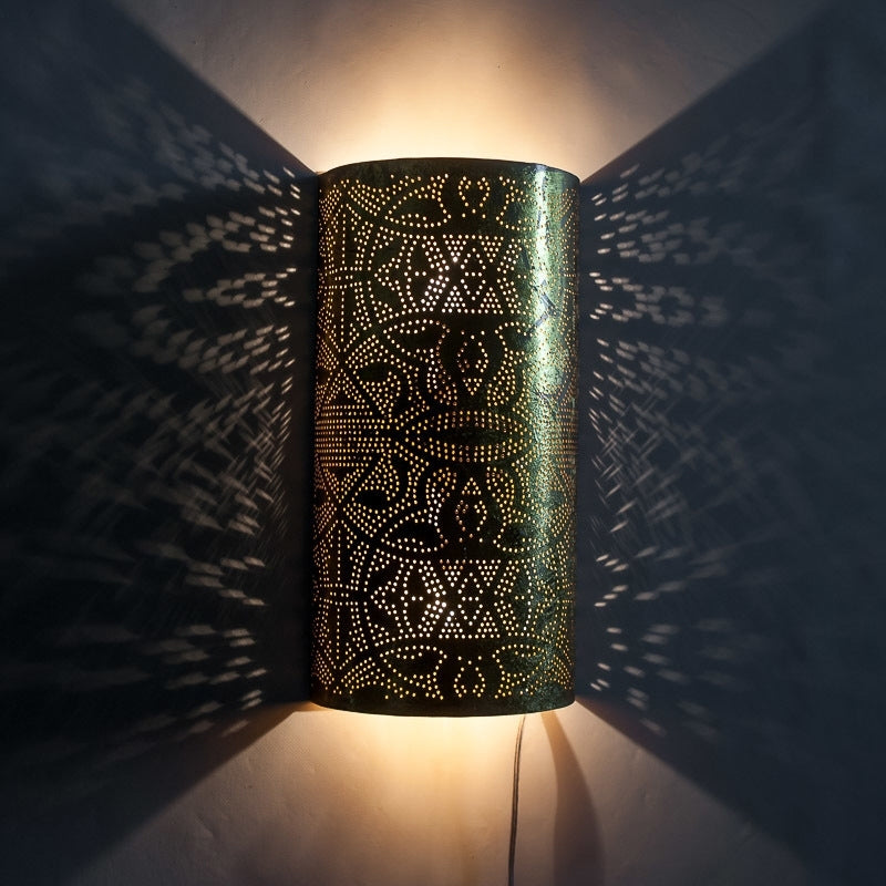 Orientalische Filigran-Wandleuchte Halb-Zylinder Gold