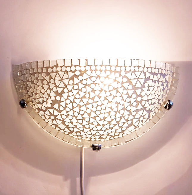 Applique murale orientale en mosaïque de verre demi-lune