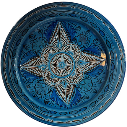 Plat marocain en céramique gravée bleu