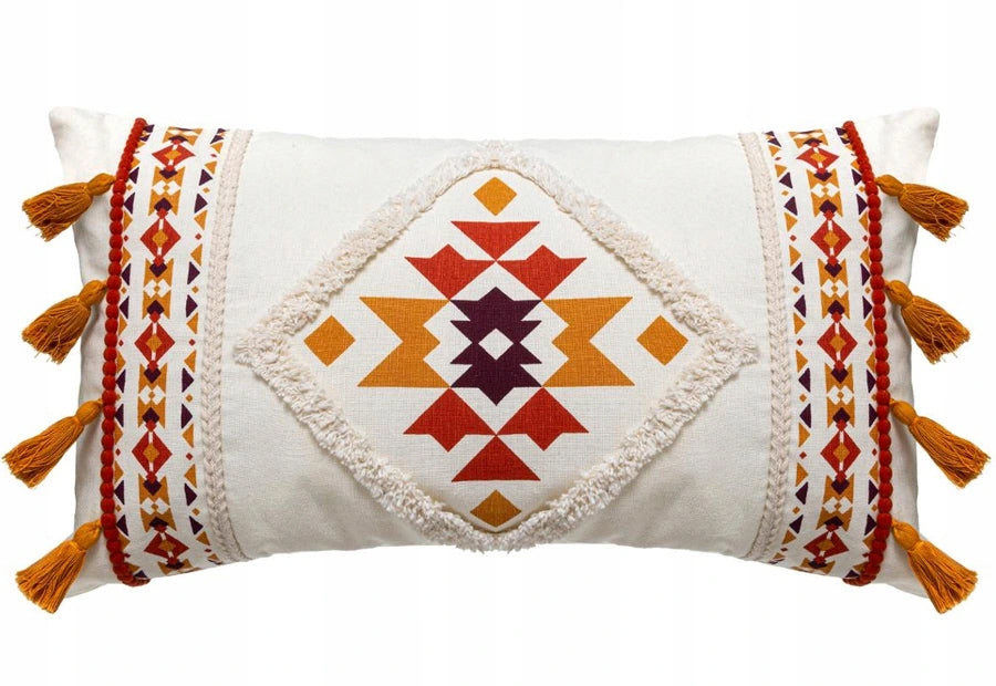 Sierkussen met franjes in de stijl van boho/ethno