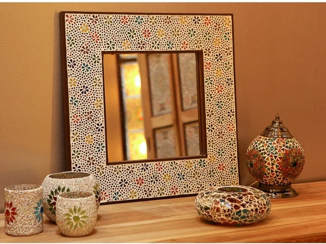 Miroir oriental avec cadre mosaïque multicolore