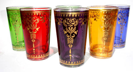 Verres à thé marocains colorés ornés de motifs dorés traditionnels (lot de 6 verres)