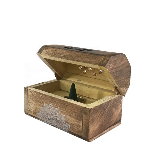 Boîte à encens en bois avec 10 cônes